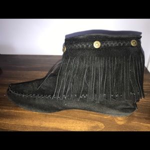 Moccasin booties black